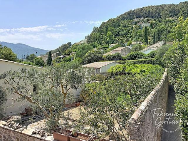 Maison vente à Arrondissement de Toulon, Solliès-toucas