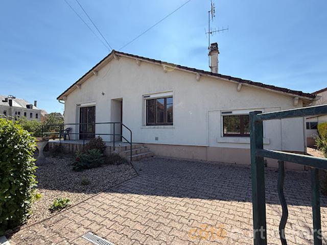 Maison vente à Saint-Amand-Montrond, Charenton-du-cher