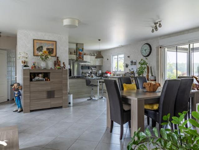 Maison vente à Lallet, La Meyze