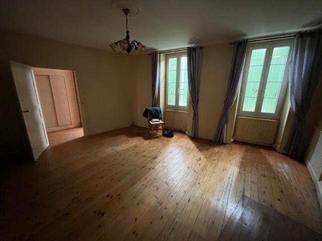 Maison vente à Saint-Jean-d'Angély, Saint-jean-d'angély