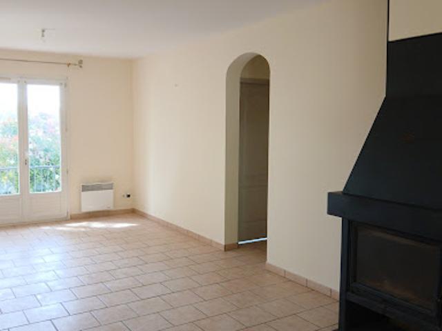 Maison vente à Saint-Christophe-de-Chalais, Chalais