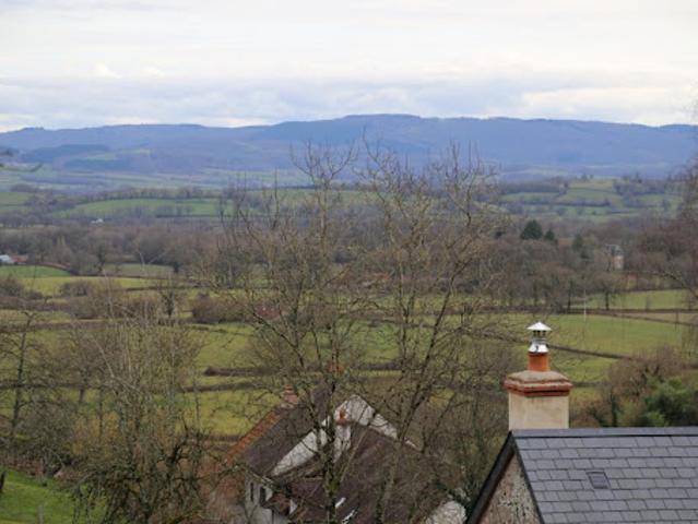 Maison vente à Montperroux, La Comelle