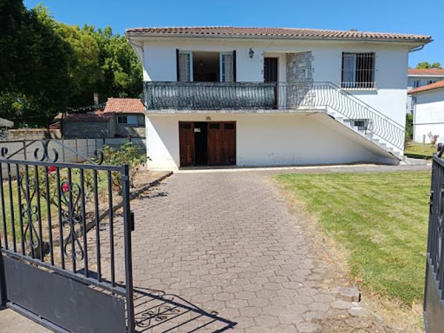 Maison vente à Aire-sur-l'adour, Le Château