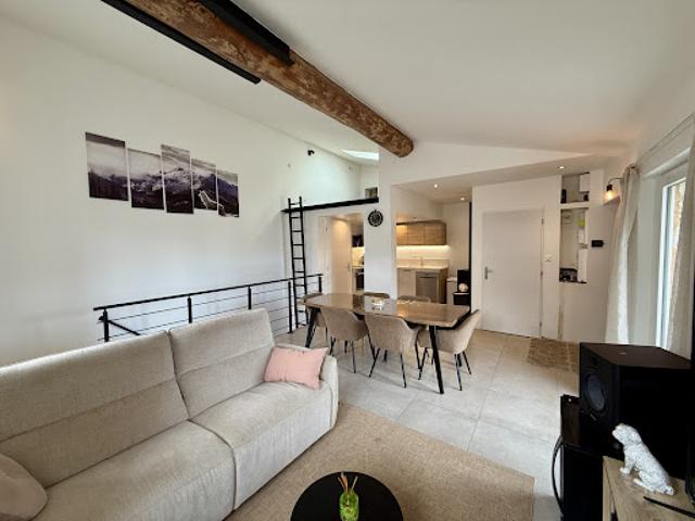 Maison vente à ZA et ZC Les Champs de Berre, Saint-Just-Malmont