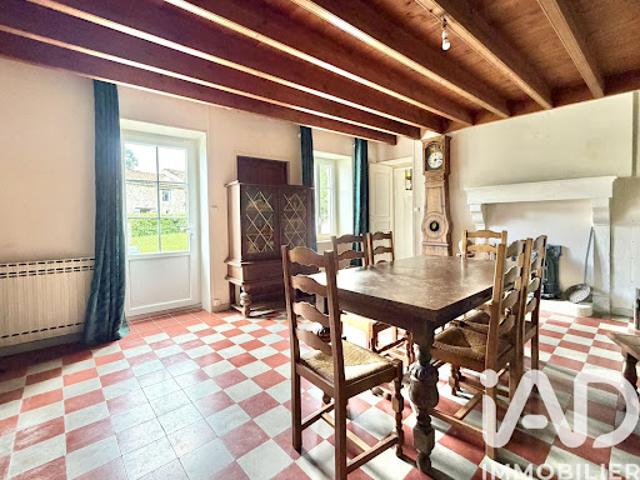Maison vente à Fontenay-le-Comte, Mervent