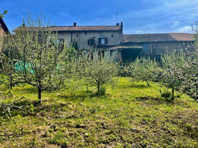 Maison vente à Rochechouart, Champagnac-la-rivière