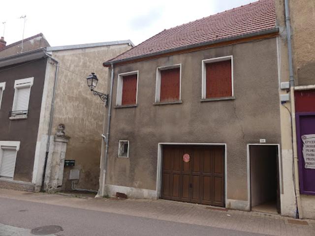 Maison vente à Autun, Montcenis