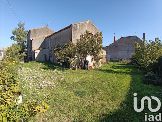 Maison vente à Parthenay, Irais