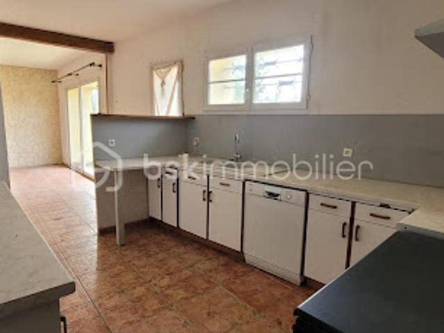 Maison vente à Saintes, Arces