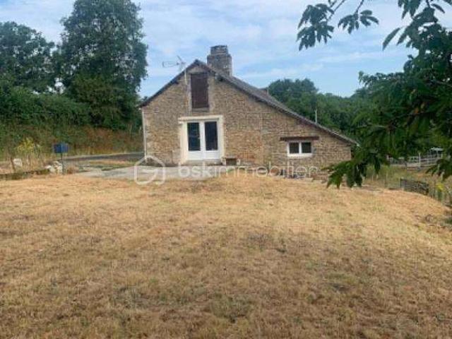 Maison vente à Mayenne, Courcité