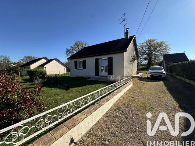 Maison vente à Saint-Amand-Montrond, Chezal-benoît