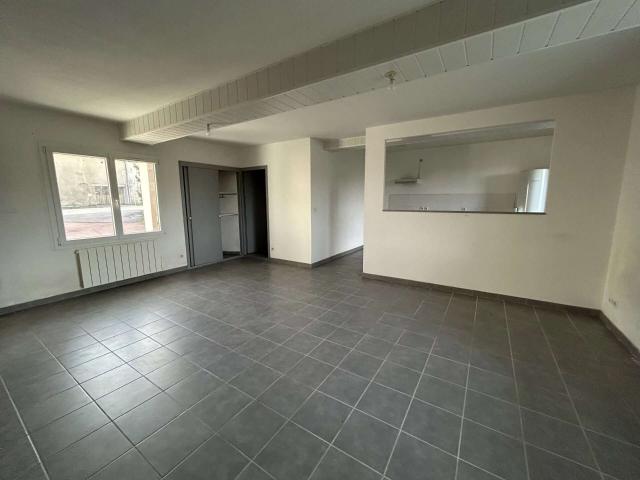 Maison vente à Bressuire, Geay