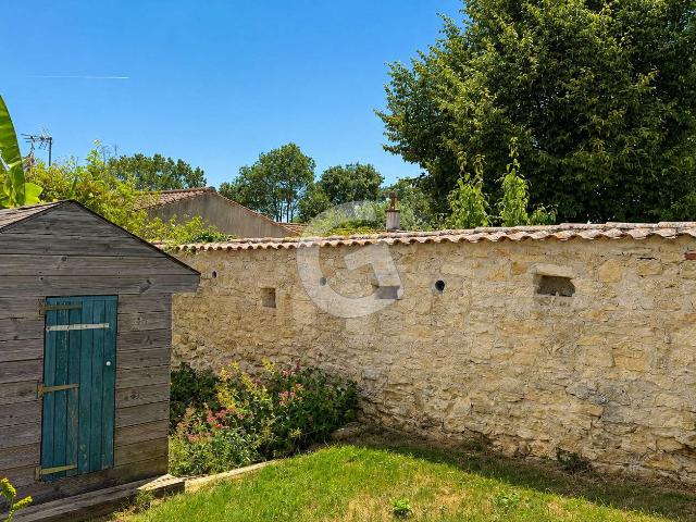 Maison vente à Fontenay-le-Comte, Lairoux