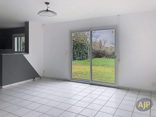 Maison vente à Cholet, Yzernay