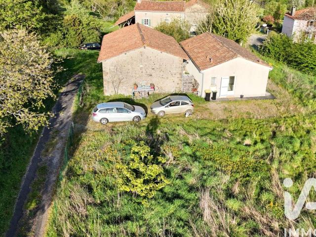 Maison vente à Confolens, Mazerolles