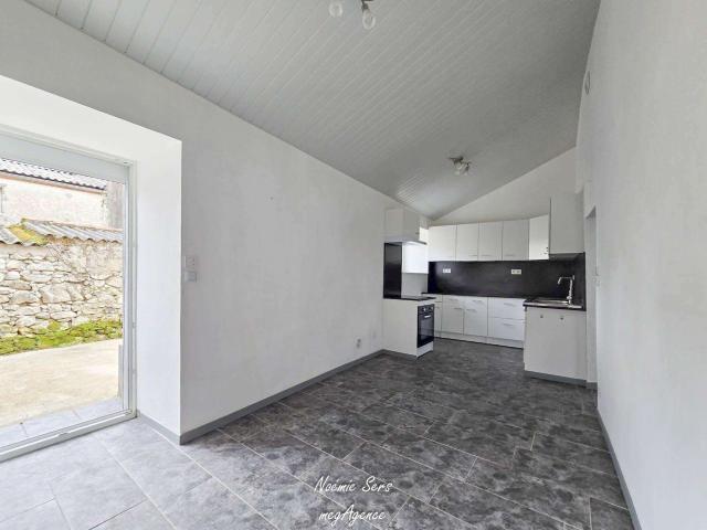 Maison vente à La Roche-sur-Yon, Saint-laurent-sur-sèvre
