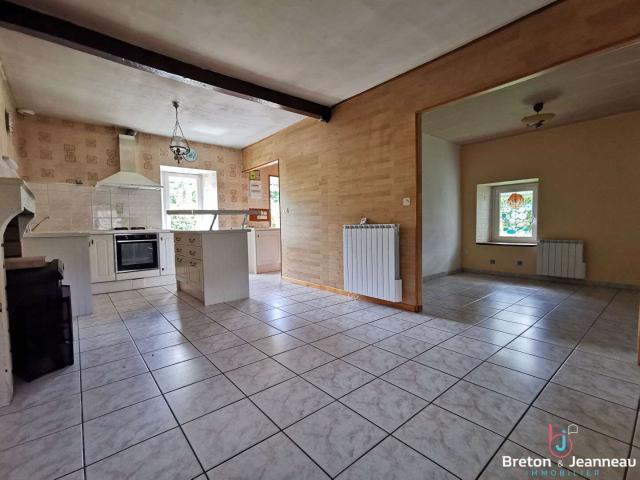 Maison vente à Mayenne, Saint-pierre-sur-orthe