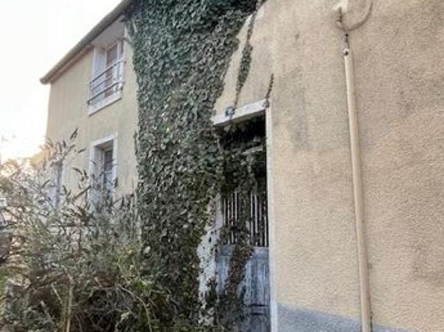 Maison vente à Clamecy, Surgy