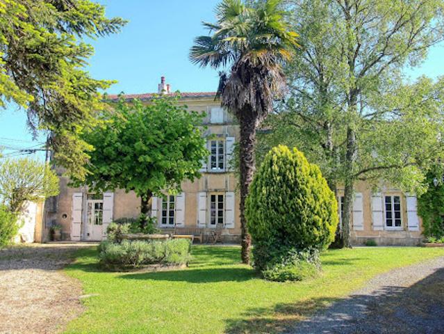 Maison vente à Saint-Jean-d'Angély, Vinax