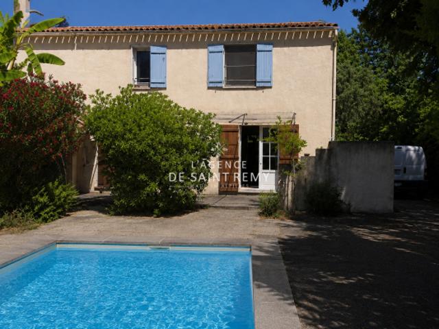 Maison vente à Arles, Saint-etienne-du-grès