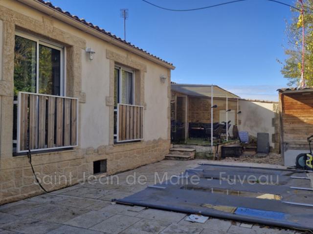 Maison vente à Aix-en-Provence, Rousset