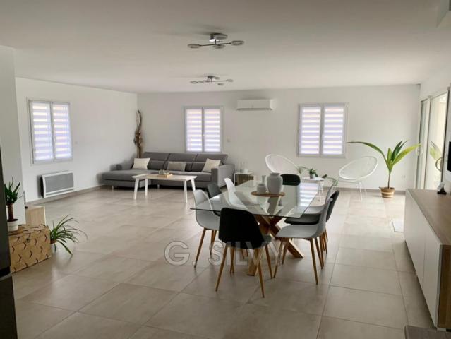 Maison vente à Carpentras, Violès