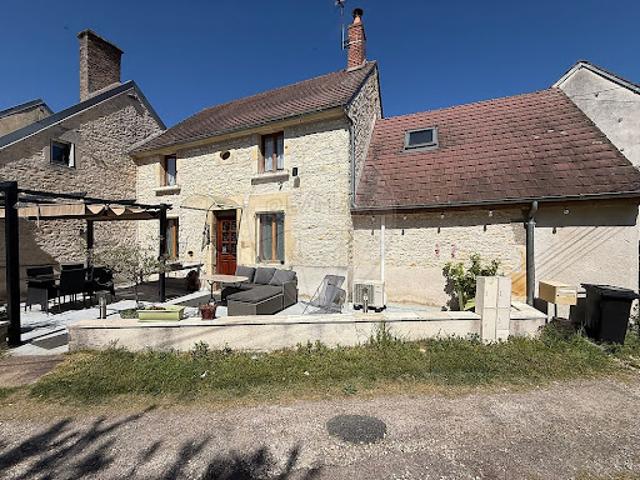 Maison vente à Cosne-Cours-sur-Loire, Alligny-cosne