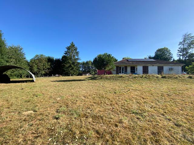 Maison vente à Nontron, Jumilhac-le-grand