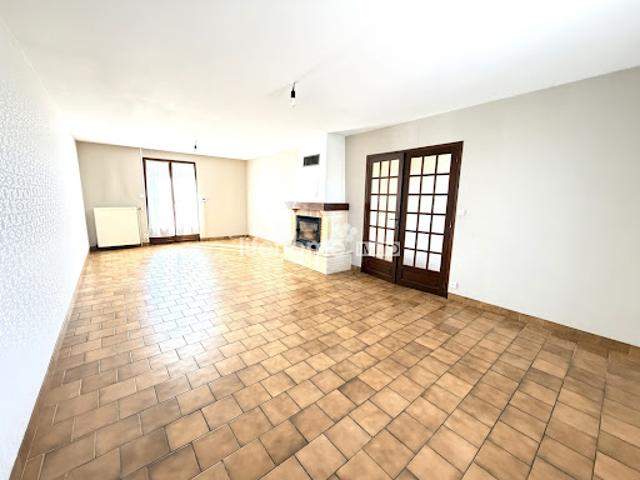 Maison vente à La Châtre, Neuvy-saint-sépulchre