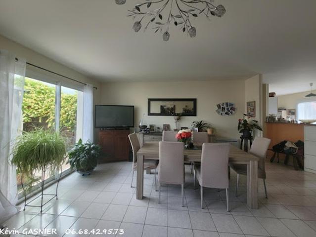 Maison vente à Cognac, Saint-genis-d'hiersac
