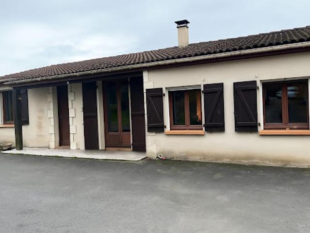 Maison vente à Confolens, Tessonnière