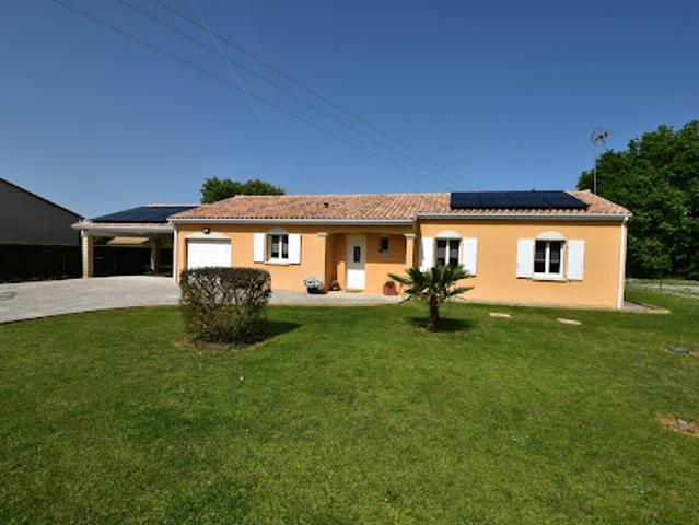 Maison vente à La Rochefoucauld, La Rochefoucauld-en-Angoumois