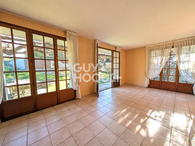 Maison vente à Saint-Germain-en-Laye, Saint-germain-en-laye
