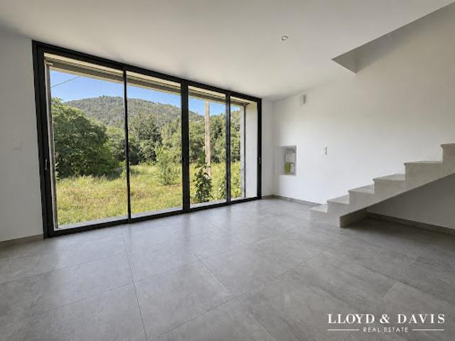 Maison vente à Privas, Saint-fortunat-sur-eyrieux