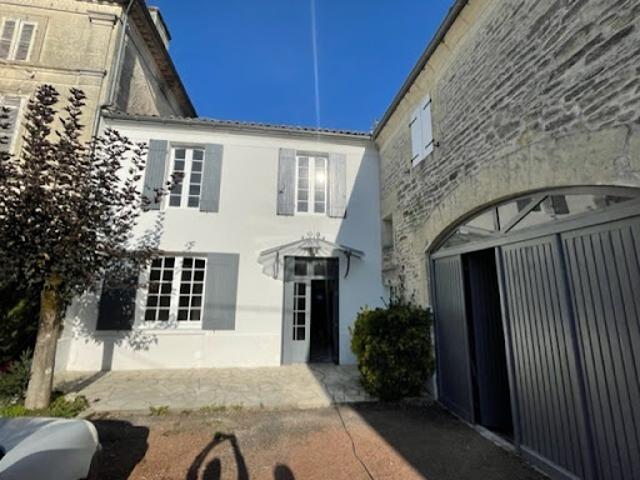 Maison vente à Saint-Jean-d'Angély, Authon-ebéon