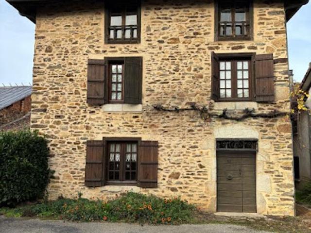 Maison vente à Rochechouart, Chaillac-sur-vienne
