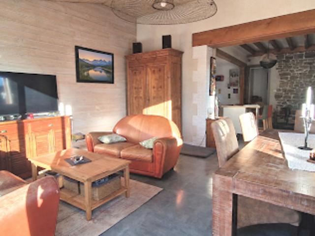 Maison vente à La Garennes, Gosné