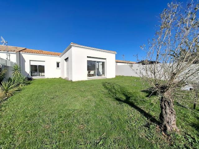 Maison vente à Saintes, Médis