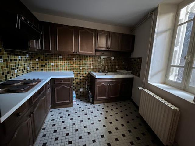 Maison vente à Saint-Amand-Montrond, Préveranges