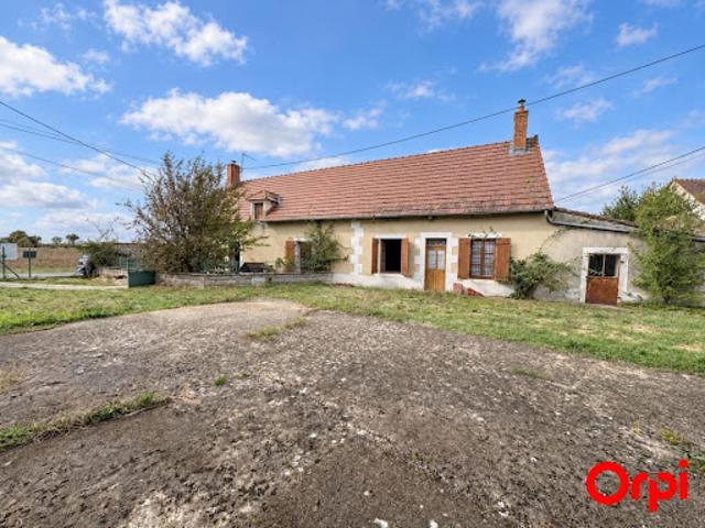 Maison vente à Saint-Aignan-des-Noyers, Cher