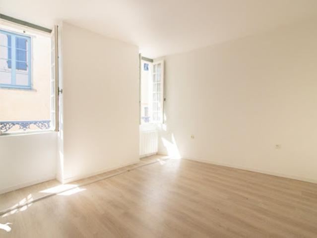 Maison vente à Oloron-Sainte-Marie, Salies-de-béarn