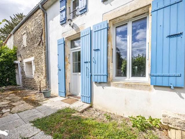 Maison vente à Rochefort, Genouillé