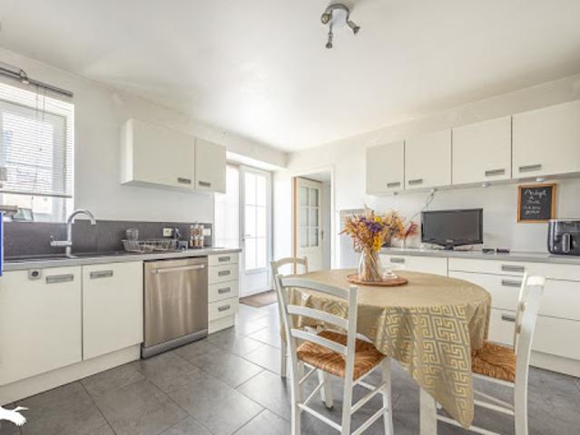 Maison vente à Rochefort, Genouillé