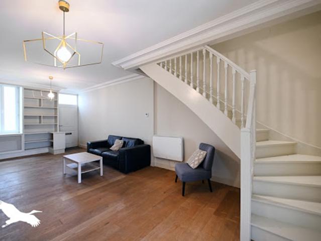 Maison vente à Angoulême, Aignes-et-puypéroux