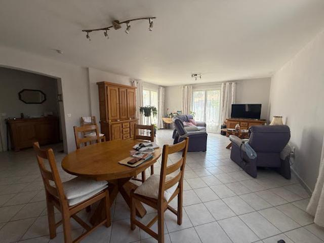 Maison vente à Saintes, Cozes