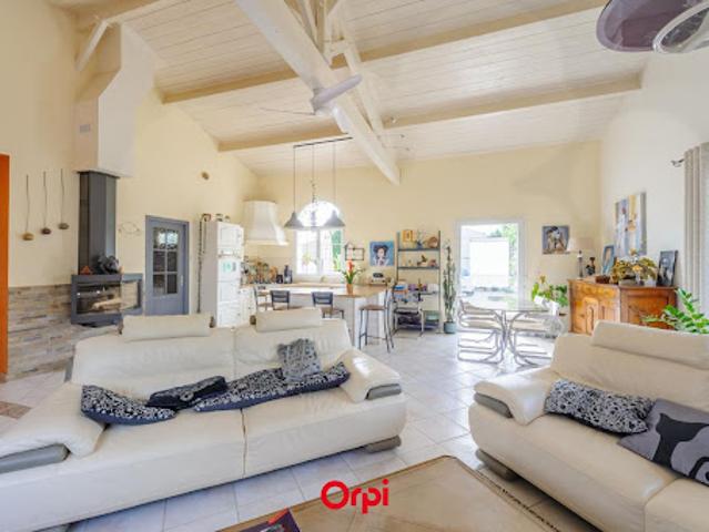 Maison vente à La Rochelle, Yves