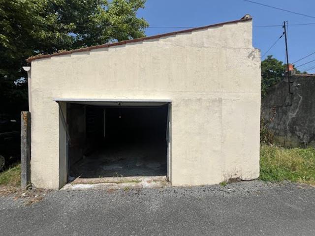 Maison vente à Saint-Jean-d'Angély, La Vergne
