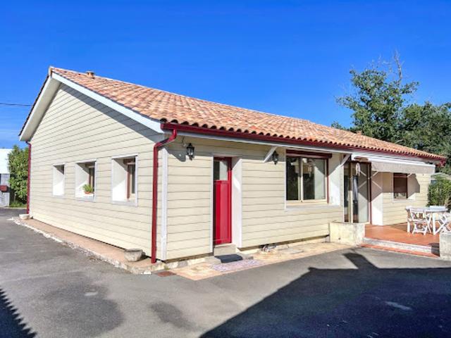 Maison vente à Bordeaux, Le Pian-médoc