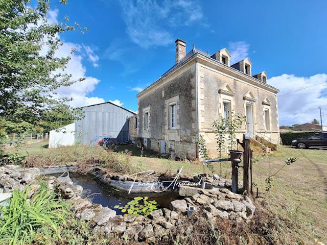 Maison vente à Fontenay-le-Comte, Damvix