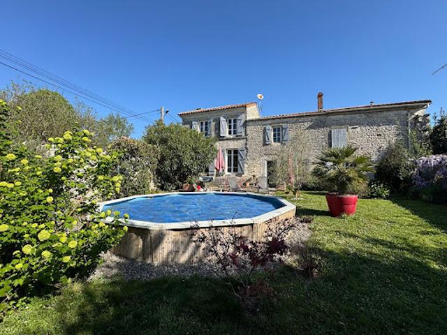 Maison vente à Cognac, Courbillac